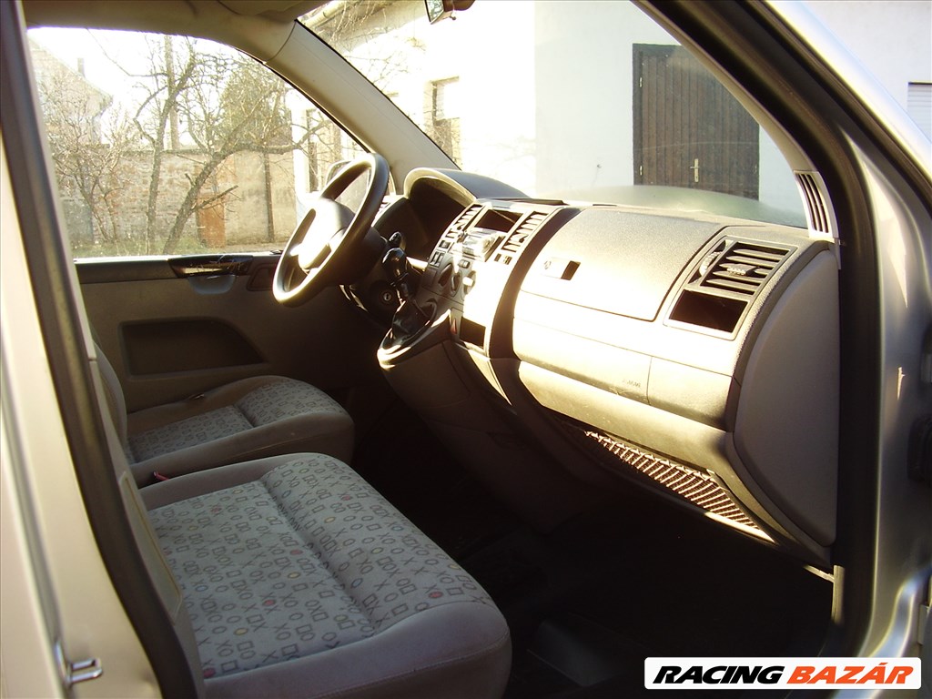 Eladó Volkswagen Transporter T5 6. kép