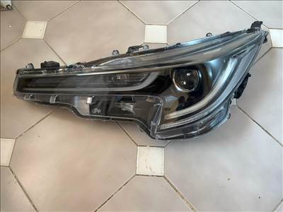 Toyota Corolla (E210) bal első fényszóró 8115002s70