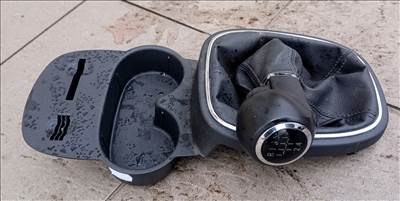 Opel Corsa D szép állapotú váltószoknya és váltógomb