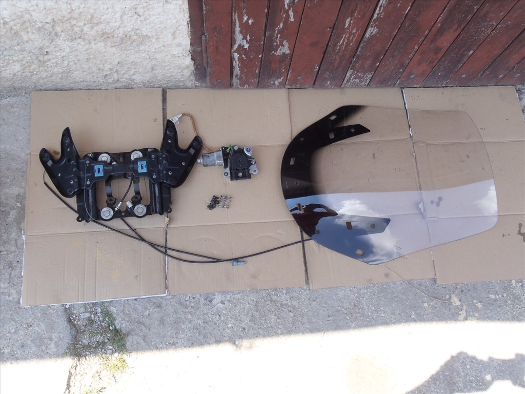 SUZUKI BURGMAN 650-ES,2009-ESRŐL:MOTOROS FEJIDOMPLEXI TAPOLCÁN 6. kép