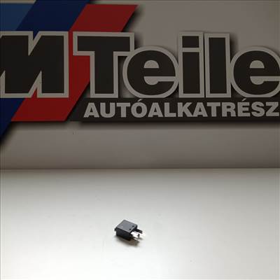 (GYÁRI ÚJ) BMW / MINI Átkapcsoló érintkezésű relé 