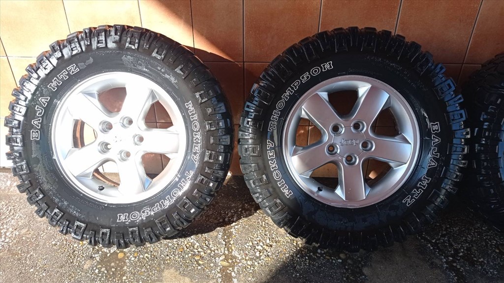 JEEP 17” ALUFELNI 5x127 OFF-ROAD 33x12.5R17 GUMIVAL OLCSÓN! 3. kép