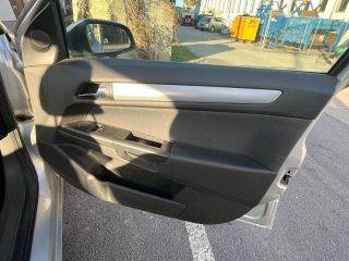OPEL ASTRA H Kombi Jobb első Ajtóhatároló