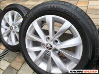 Skoda gyári Dunlop szerelésű alufelni garnitúra karcmentes állapotban. 5x112, 16", 205/55 gumikkal.