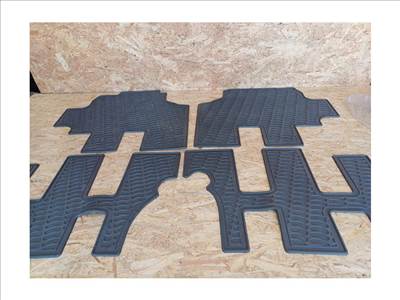 Chrysler Voyager (2002-2008)  Gumi Szőnyeg Garnitúra Új