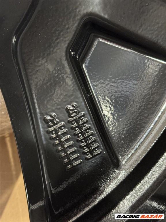 R20 original Volkswagen 8J ET45  11A 601 025A  11A601025A 2db alufelni 5. kép