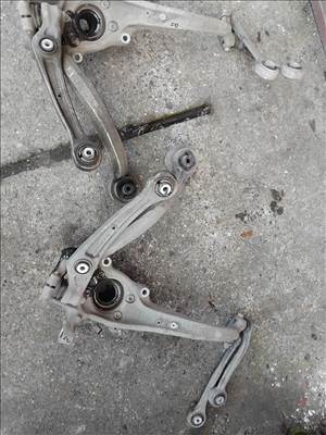 Audi Q5 (8R) Csonkállvány/kerékagycsapágyház/