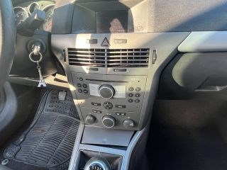 OPEL ASTRA H Kombi Bal hátsó Fixüveg (Ajtóban) 21. kép