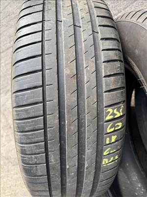 Michelin Pilot Sport 4 SUV 235/60 R18 107V XL 6,5mm-es nyárigumi garnitura eladó