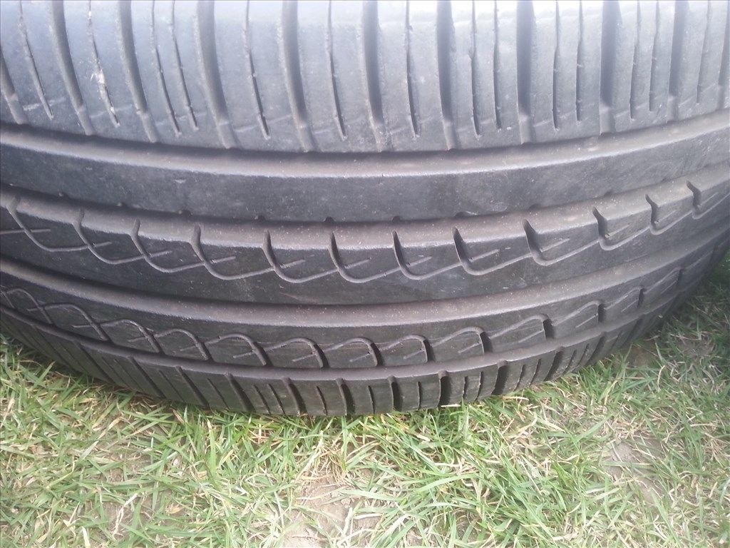 gyári BMW X3 E83 alufelni, rajta 235/55R17 újszerű Pirelli nyári gumi  10. kép