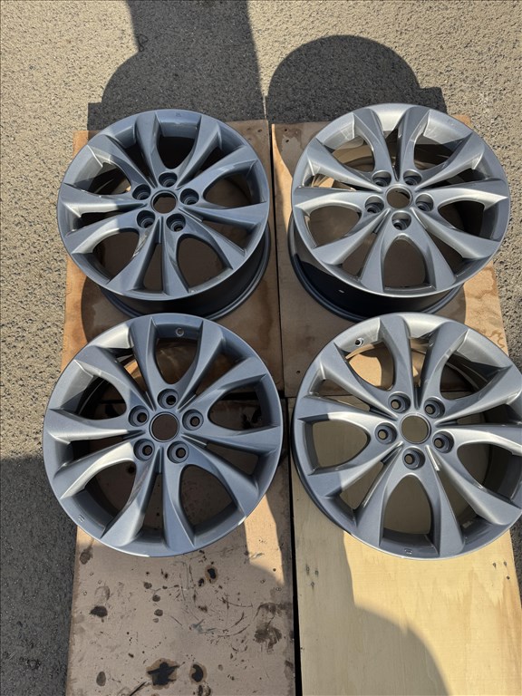  5x114.3 lyukosztású 7JJ 17" felújított (gyári felni) alufelni 1. kép