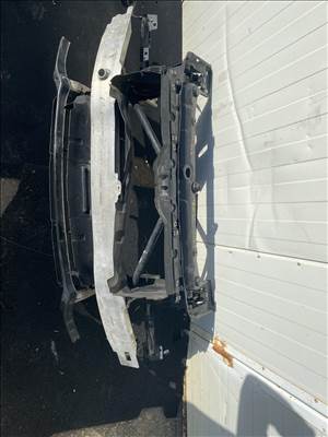 BMW 3-as sorozat F30 F31 homlokfal 