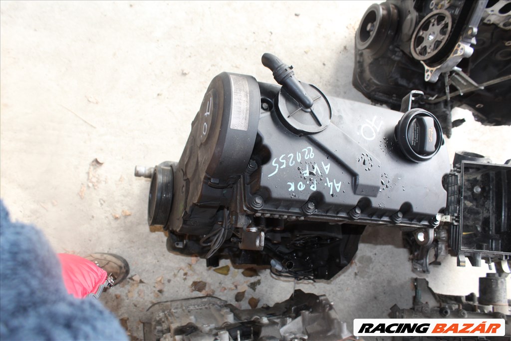 Audi A4  1.9D Fűzött blokk hengerfejjel AVF 1. kép