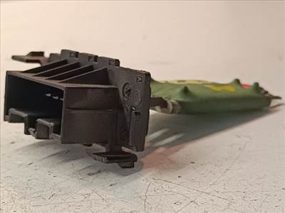 OPEL CORSA D Előtét Ellenállás Fűtőmotor