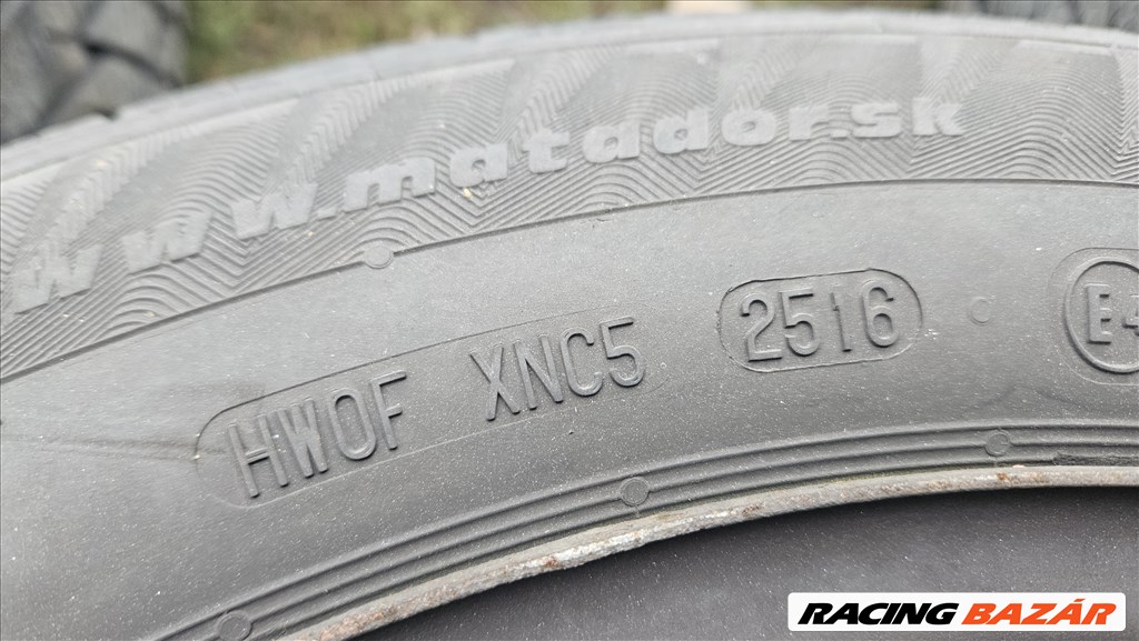  5x115 lyukosztású 16" használt Gyári lemezfelni, rajta 205/55 használt Matador téli gumi gumi  8. kép