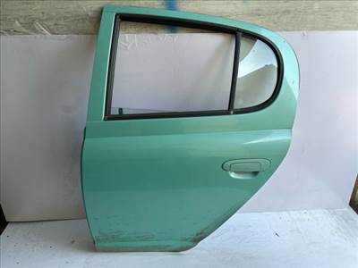 TOYOTA YARIS Bal hátsó Ajtó (Részeivel)