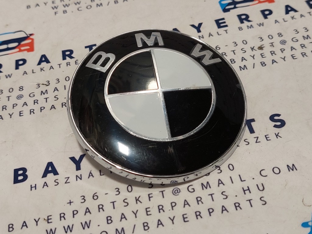 BMW E46 E30 E36 E39 E38 E90 X5 stb bontott fekete elsõ embléma 82mm 1. kép