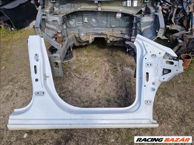 Opel Astra K jobb küszöb
