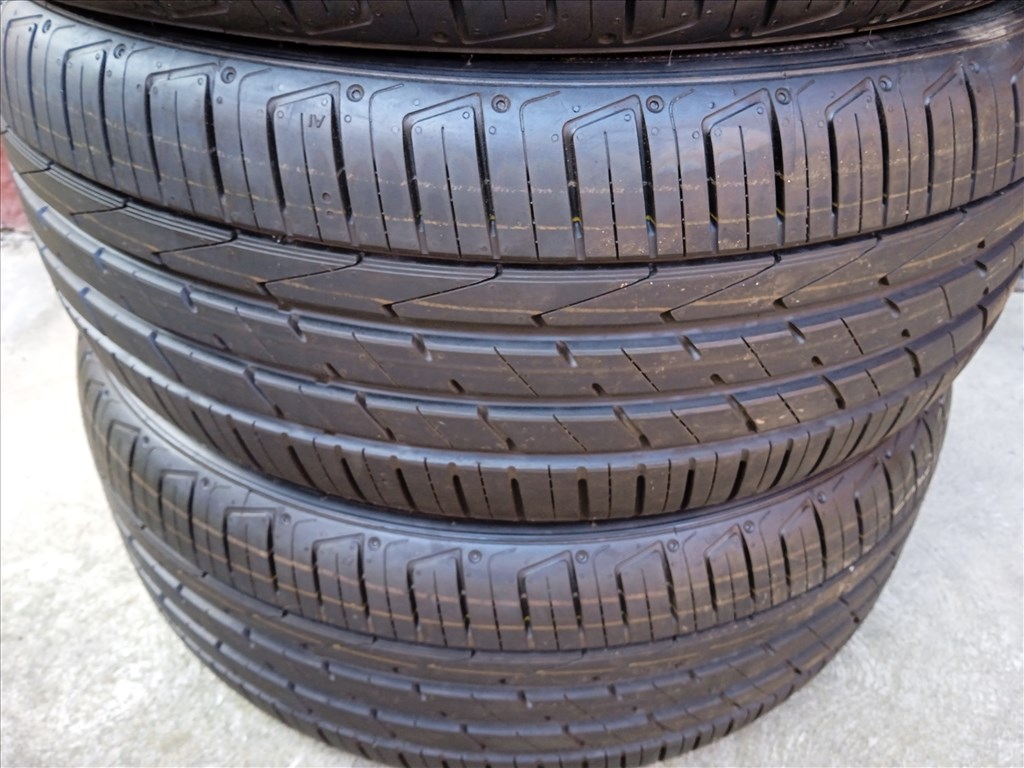 4db 235/50/19 Hankook Evo nyárigumik, új szett 4. kép