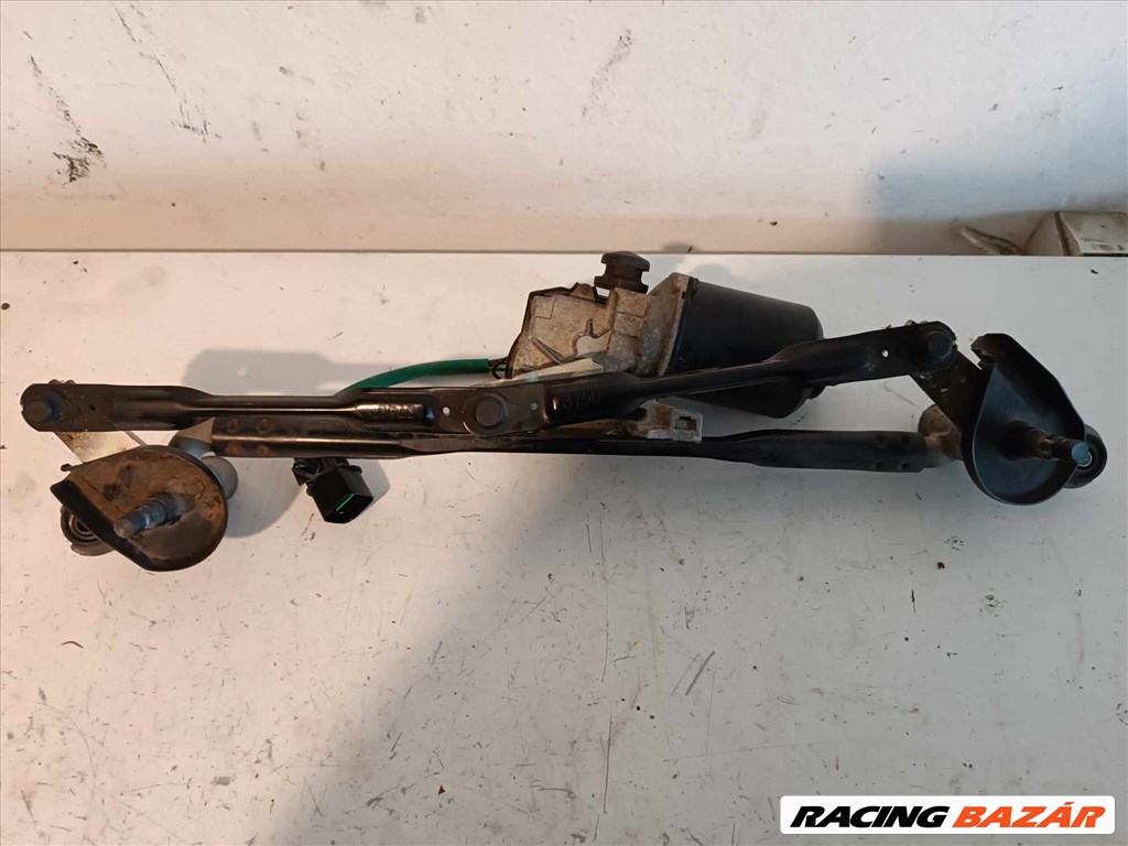 Hyundai i20 (PB) első ablaktörlő mechanika , motor 1. kép
