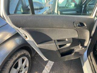 OPEL ASTRA H Kombi Bal hátsó Ajtóhatároló