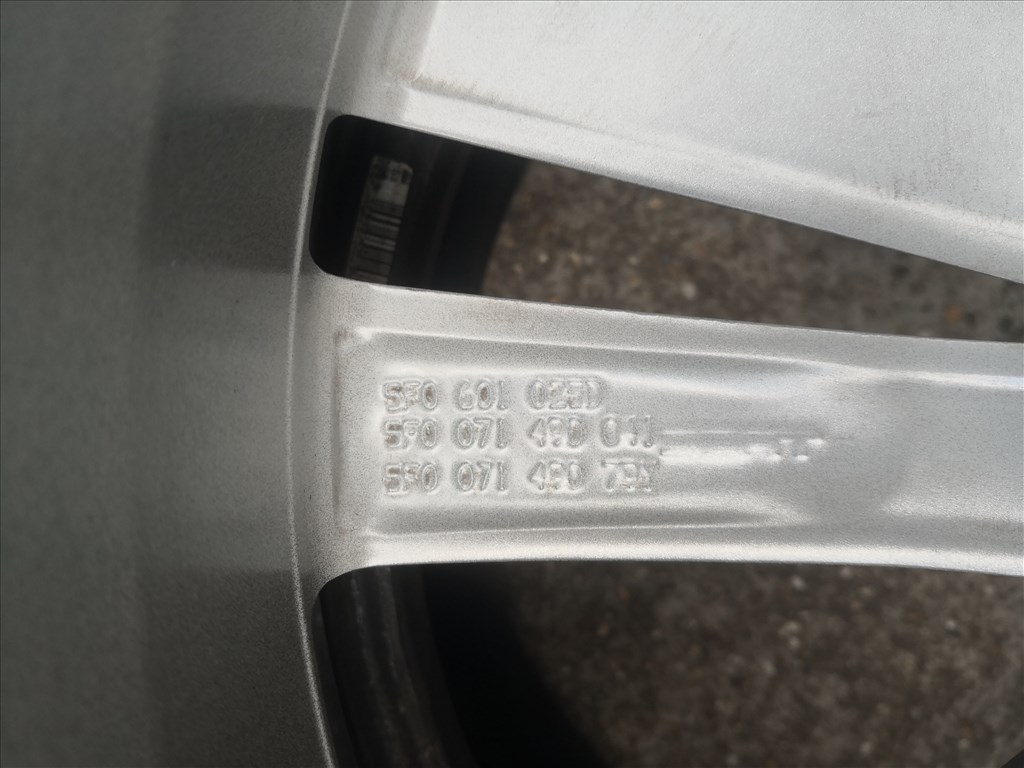  Skoda Seat Audi Volkswagen 18-as újszerű nyári kerék 3. kép