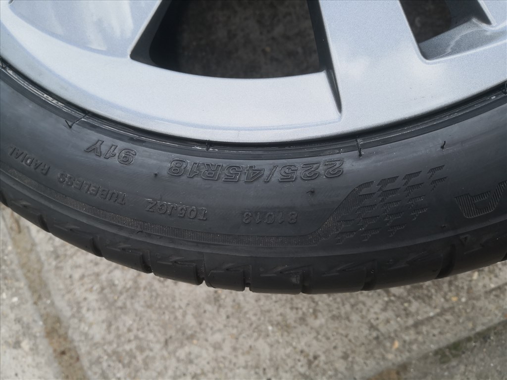  Skoda Seat Audi Volkswagen 18-as újszerű nyári kerék 5. kép