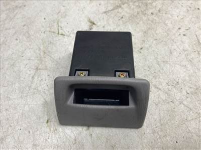 MAZDA PREMACY (CP) 2.0 TD Első Hamutartó #35855# B25G64610