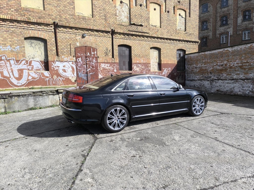 AUDI S8 5.2 V10 quattro Tiptronic Bang&Olufsen Solar Ajtószervo V10 4. kép