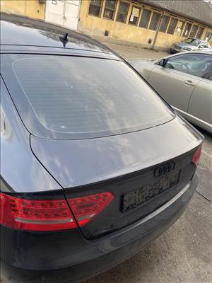 Audi A5 (B8 - 8T) B8 - 8T A5 csomagtér ajtó 