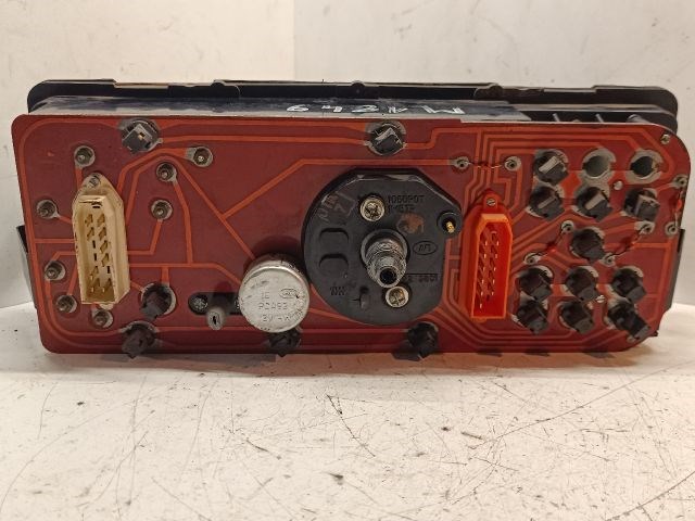 LADA SAMARA Kilométeróra 2. kép