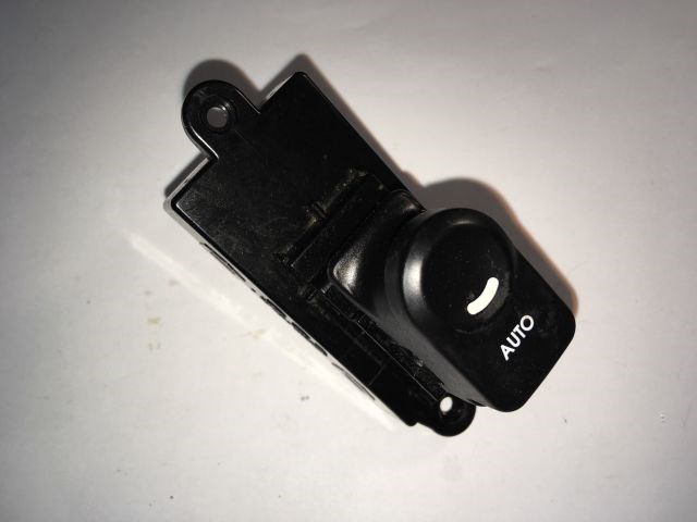 HYUNDAI I30 Jobb hátsó Ablakemelő Kapcsoló 1. kép