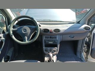 Mercedes A-osztály W168 Biztosítéktábla Utastér *104765* 1. kép