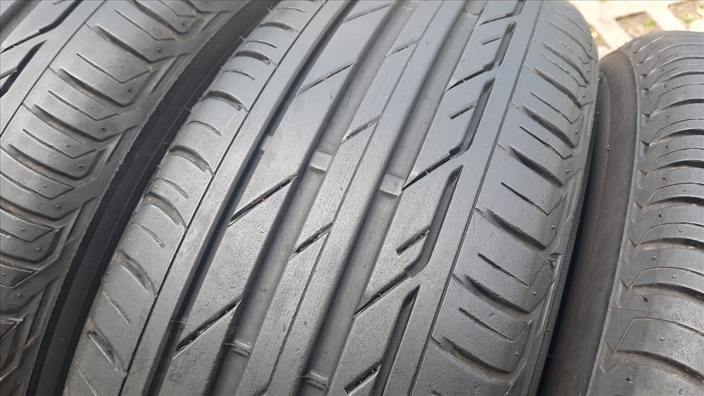  205/60 R16 Bridgestone Nyári gumik 4. kép