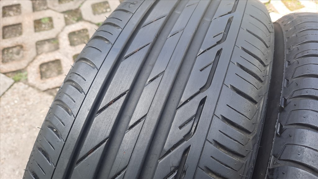  205/60 R16 Bridgestone Nyári gumik 5. kép