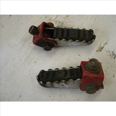 Derbi Senda H 50 Senda R 50 1995- hátsó lábtartópár Fußrasste-hinten rear foot rest