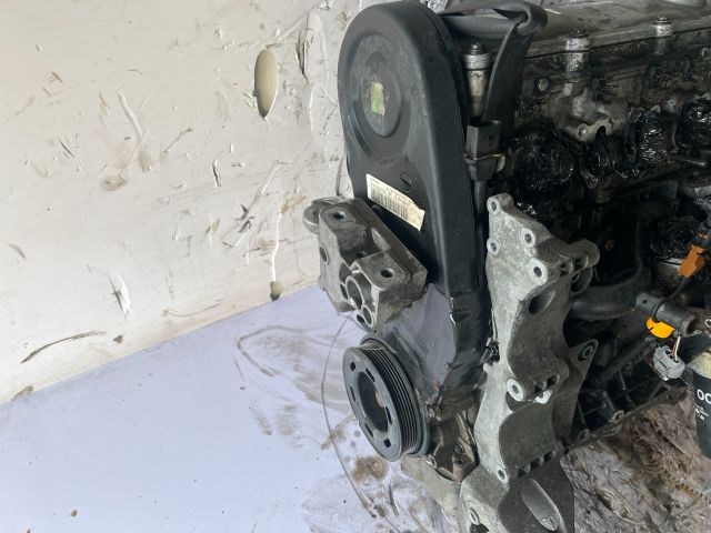 VW GOLF IV Motor (Fűzött blokk hengerfejjel) 4. kép