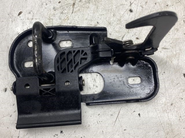 VW GOLF PLUS Motorháztető Zárszerkezet 1. kép