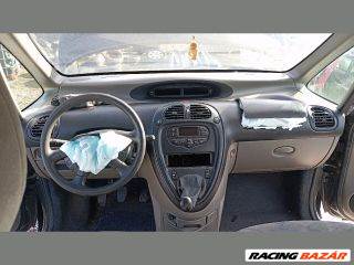 Citroën Xsara Picasso Biztosítéktábla Utastér *139902*
