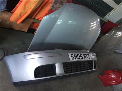 Volkswagen Golf V 2003-2008 lökhárító, motorháztető, homlokfal, ajtó