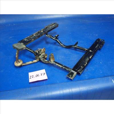 Suzuki-CS50H-Puch-Lido-SL50-1980-1982 Taposó merevítő fékpedál Fussraßte rahmen foot rest frame