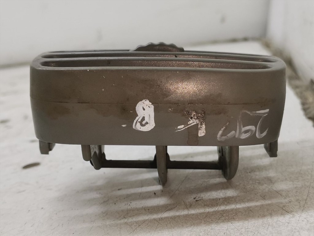 RENAULT THALIA I (LB0/1/2_) 1.4 Középső Bal Szellőző #34282# 95067111 5. kép