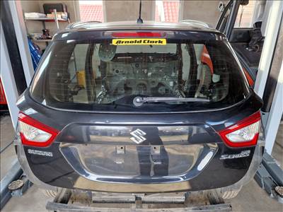 Suzuki S-cross csomagtérajtó ZCE
