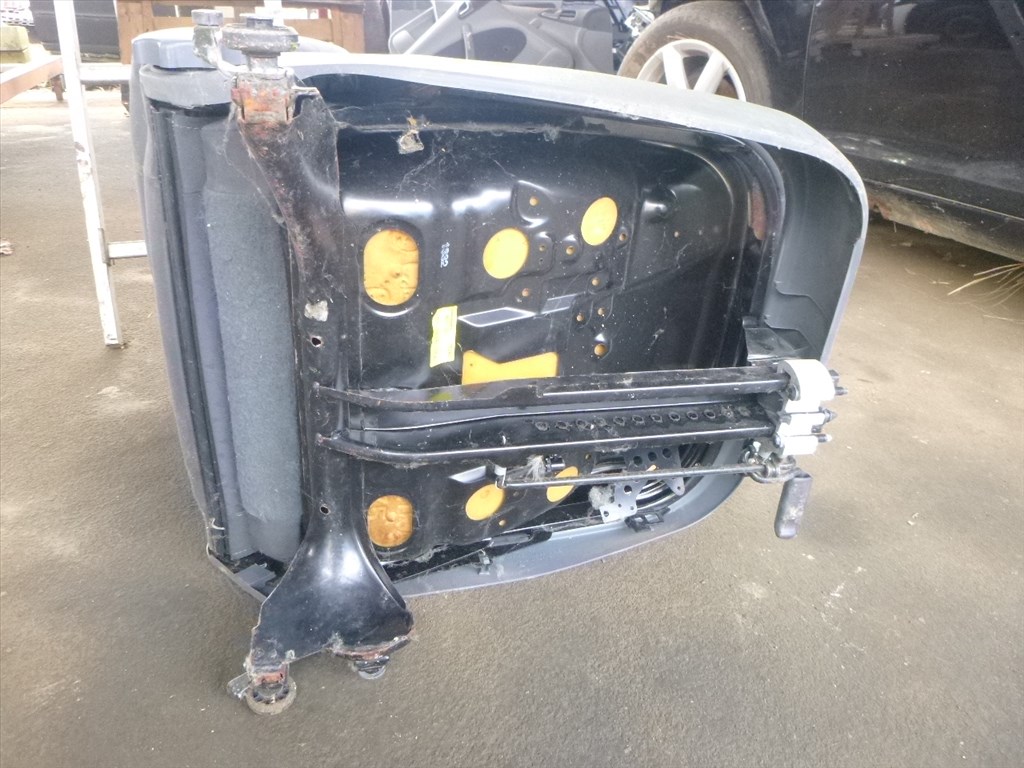 Skoda Octavia I 2000 jobb első ülés 1J4 881 106 AJ 1j4881106aj 6. kép