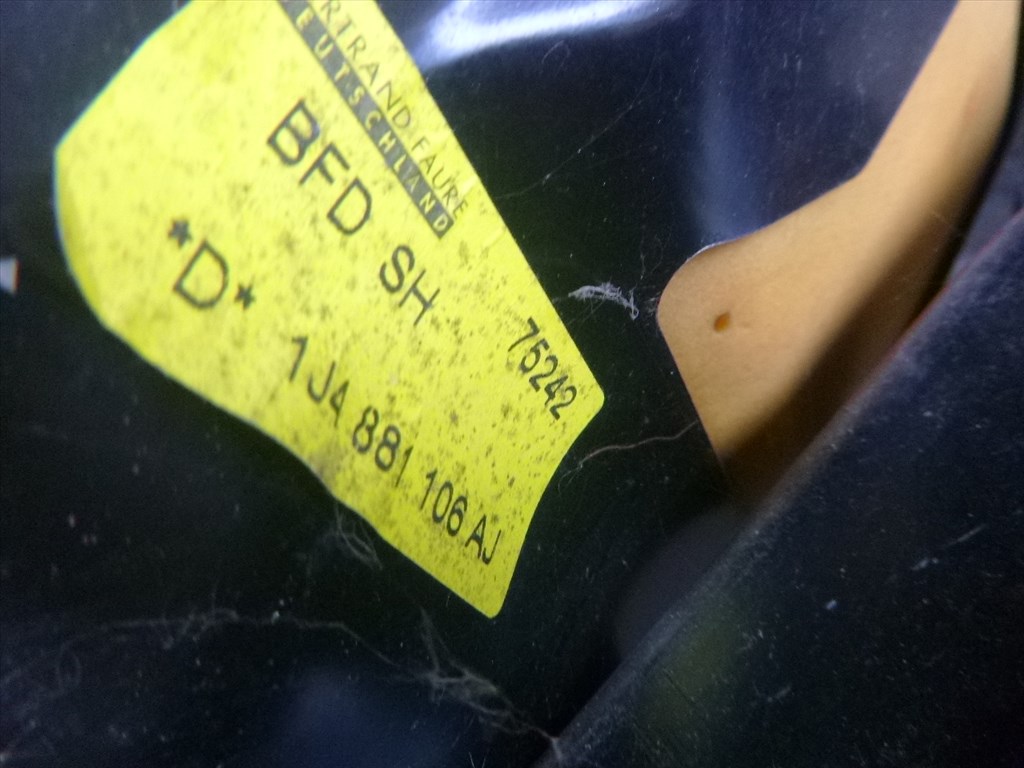 Skoda Octavia I 2000 jobb első ülés 1J4 881 106 AJ 1j4881106aj 7. kép