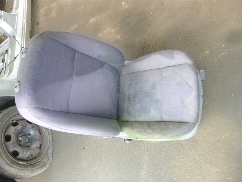 Skoda Octavia I 2000 jobb első ülés 1J4 881 106 AJ 1j4881106aj 3. kép