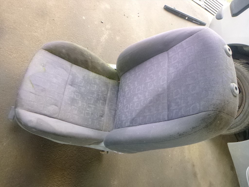 Skoda Octavia I 2000 jobb első ülés 1J4 881 106 AJ 1j4881106aj 1. kép