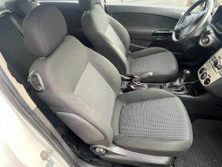 OPEL CORSA D Jobb első Ülés