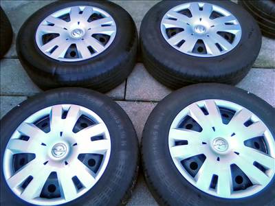  5x105 lyukosztású gyári Opel Mokka lemezfelni, rajta 215/65R16 Continental nyári gumi