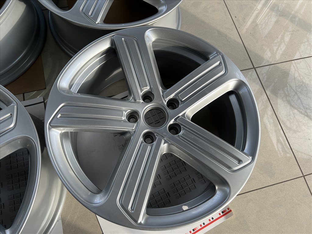 (1824) Volkswagen 18 gyári alufelni felni, 5x112, VW Golf Caddy Touran 4. kép